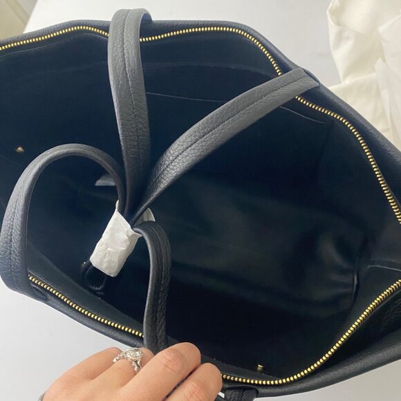 NWT $328 Cuyana Classic Easy Zipper Tote Purse Black - Picture 8 of 11